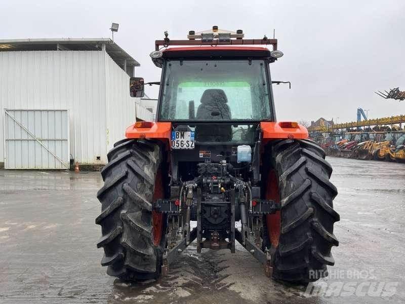 Kubota M108S Trattori