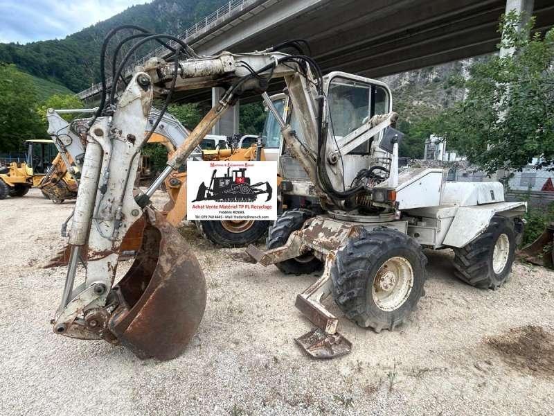 Mecalac 8CXI Escavatori gommati