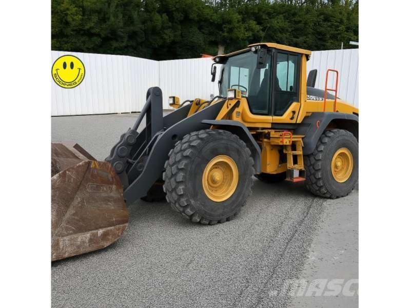 Volvo L110H Pale gommate