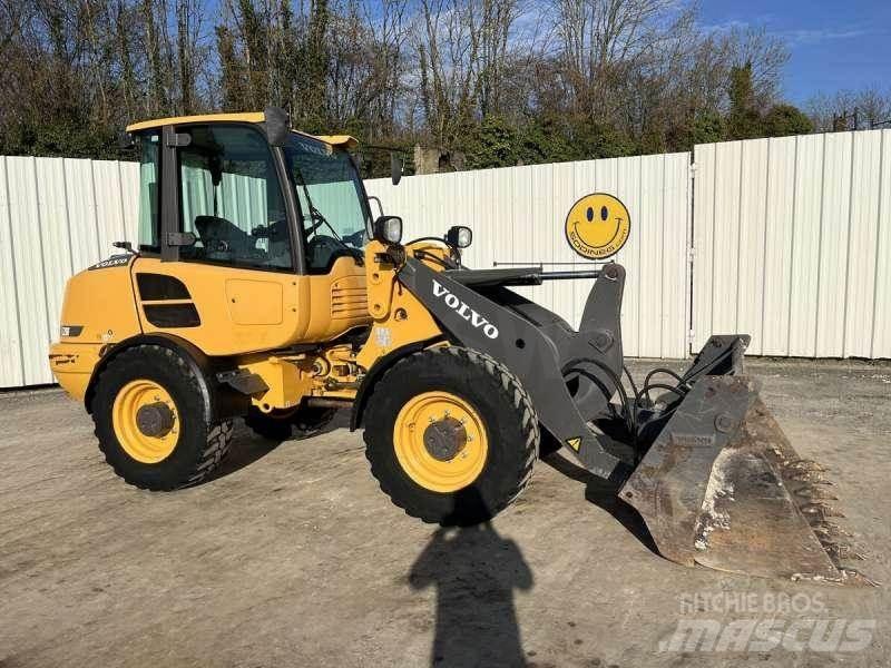 Volvo L28F Mini pale