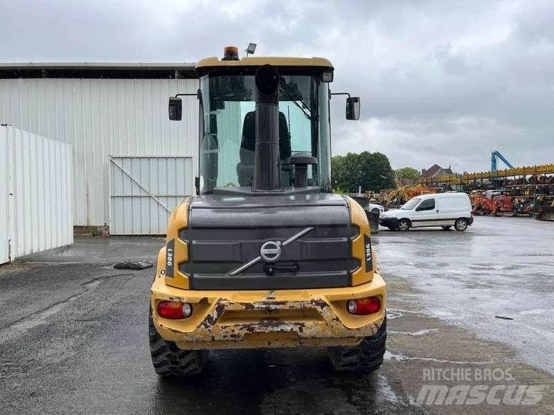 Volvo L30G Mini pale