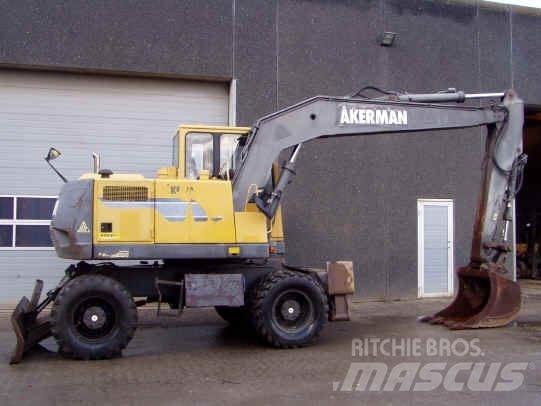Åkerman EW150 Escavatori gommati
