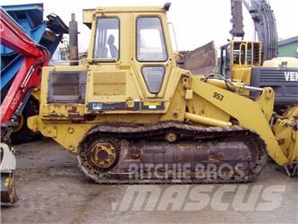 CAT 953 Pale cingolate