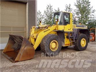 Komatsu WA420-3H Pale gommate