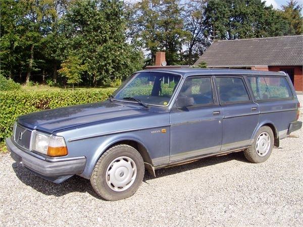 Volvo 240GL Auto