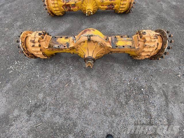 CASE 821 c axles Assi