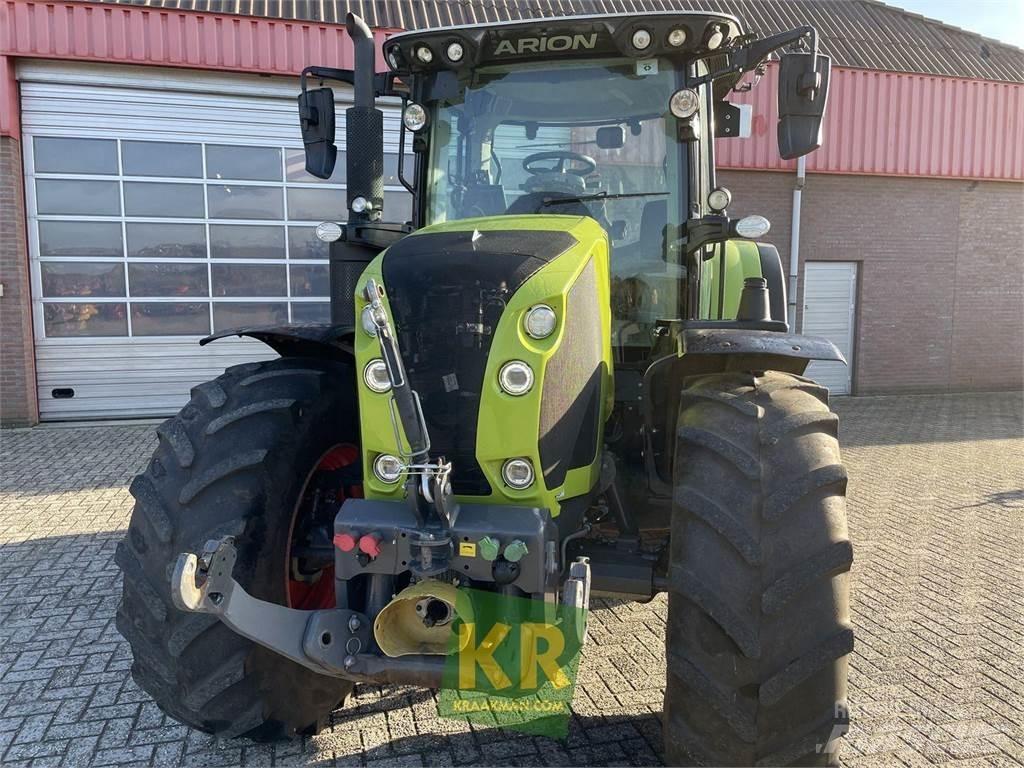 CLAAS Arion 530 Trattori