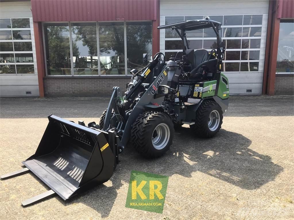 GiANT G2200E Pale frontali e scavatori
