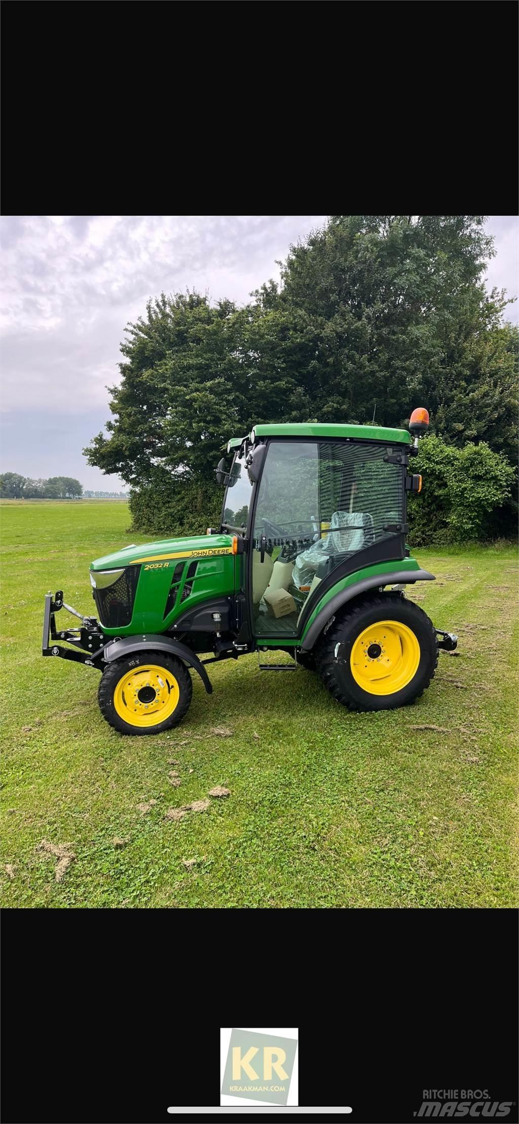 John Deere 2032R Trattori compatti