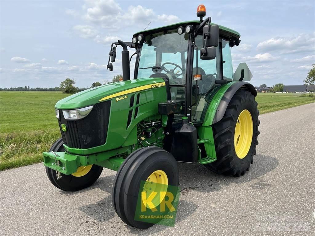 John Deere 5090M Trattori