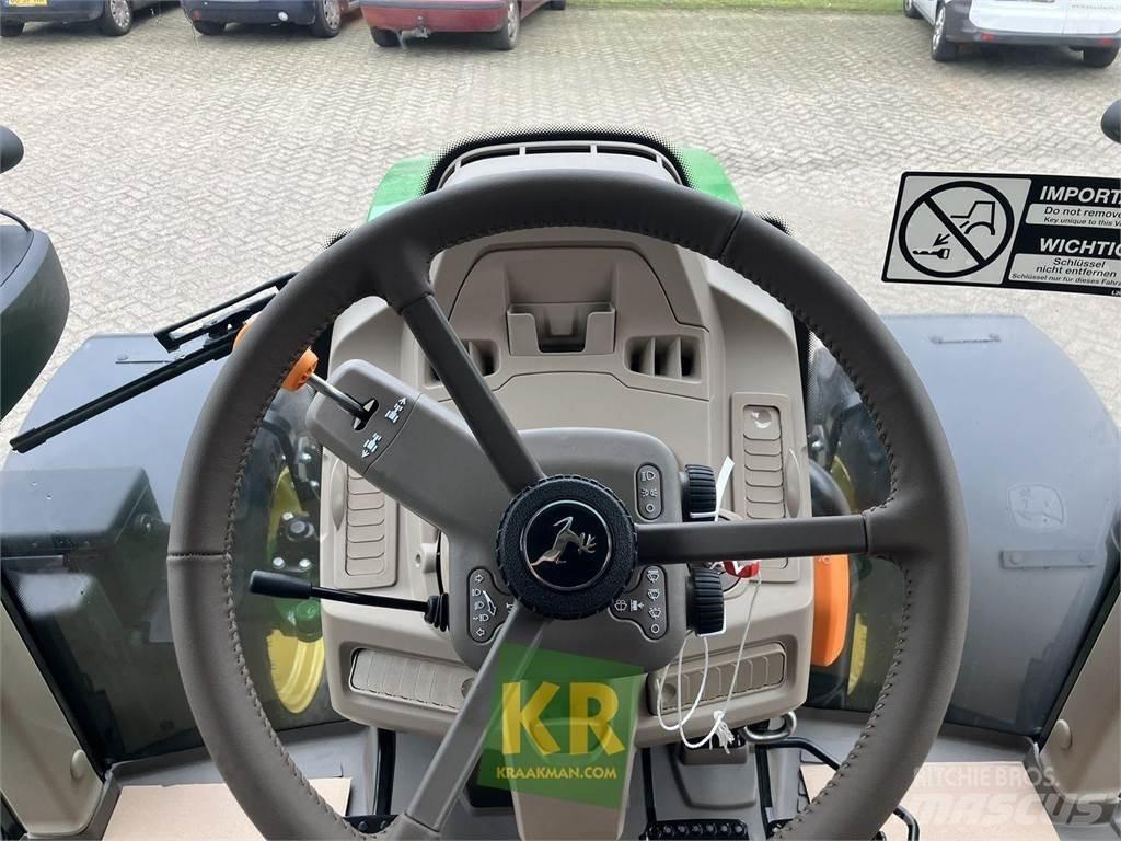 John Deere 6090M Trattori