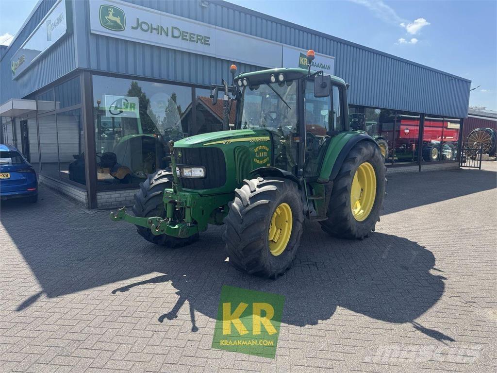 John Deere 6120 Trattori