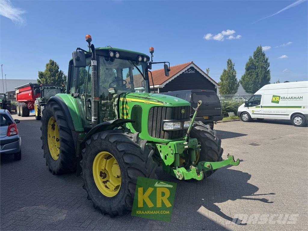 John Deere 6120 Trattori