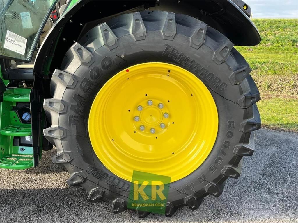 John Deere 6120M Trattori