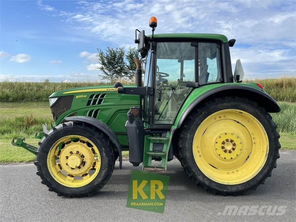 John Deere 6125M Trattori