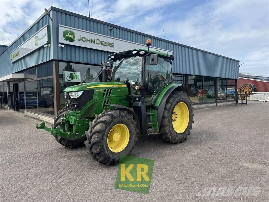 John Deere 6125R Trattori
