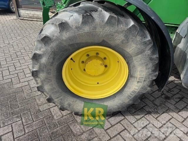 John Deere 6125R Trattori