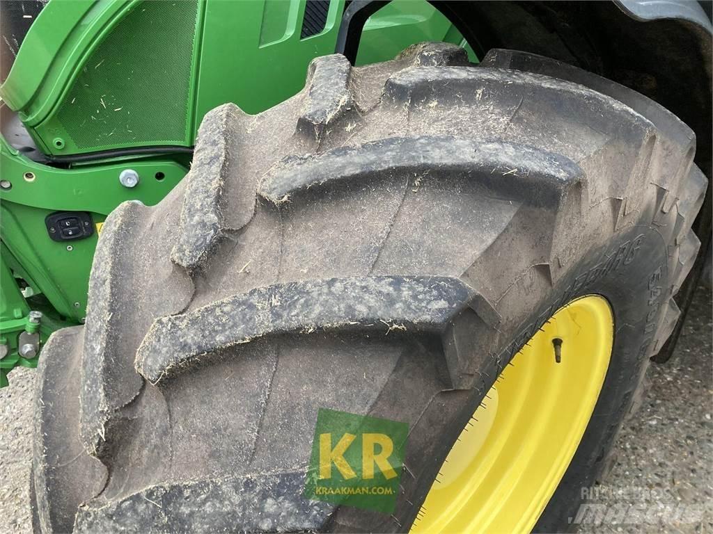 John Deere 6130R Trattori