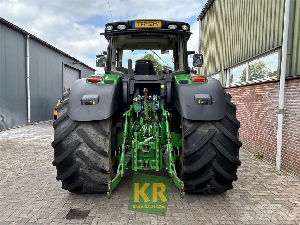 John Deere 6210R Trattori