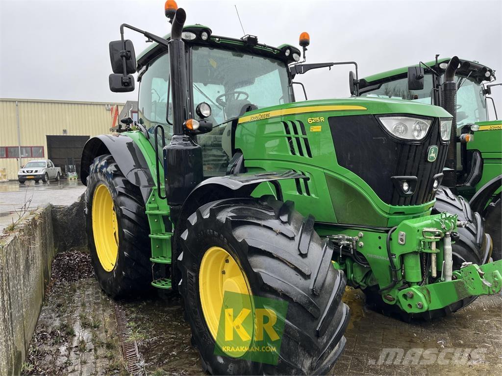 John Deere 6215R Trattori
