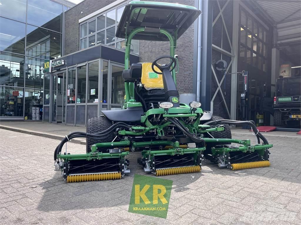 John Deere 8700A Tosaerba per il green