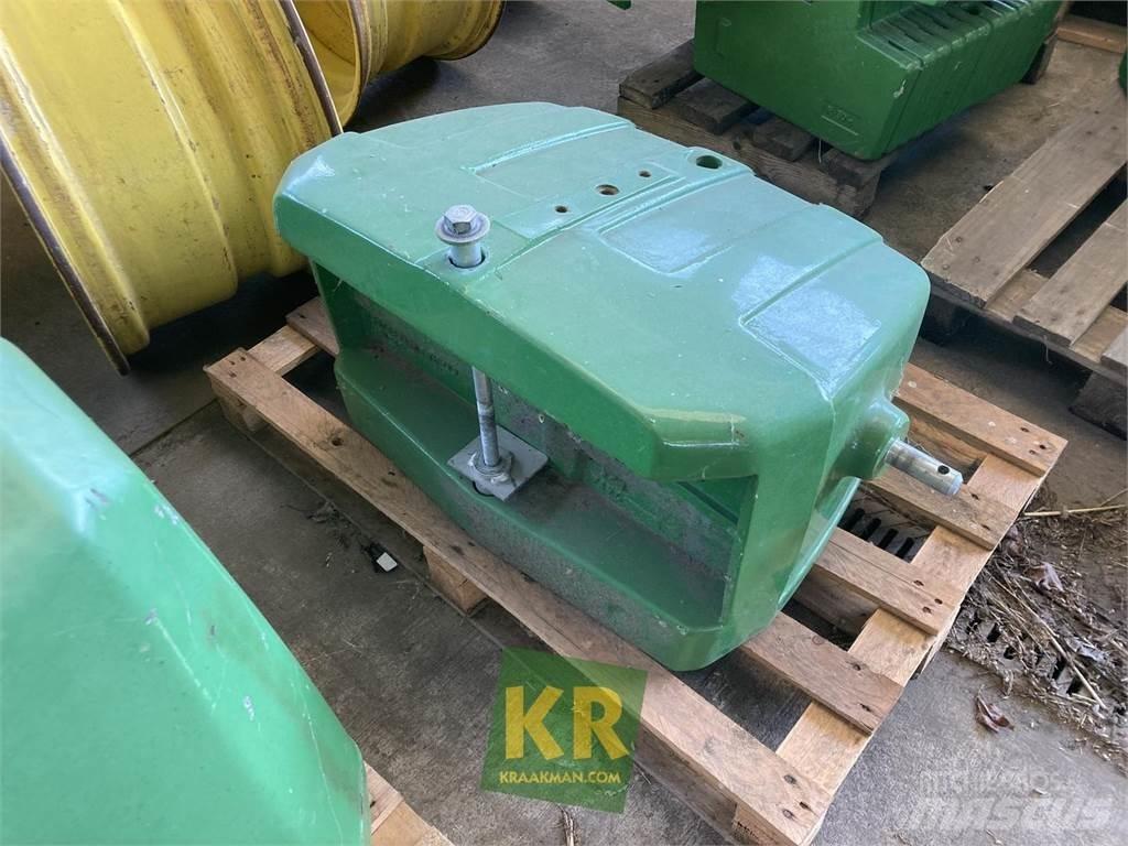 John Deere 900 kg Zavorre anteriori