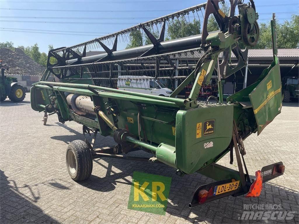 John Deere CTS Mietitrebbiatrici