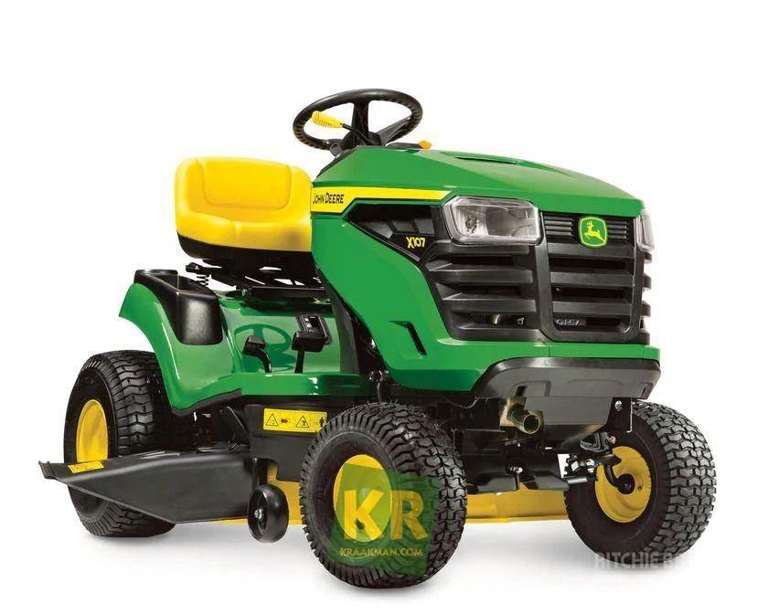 John Deere X107 Trattorini tagliaerba