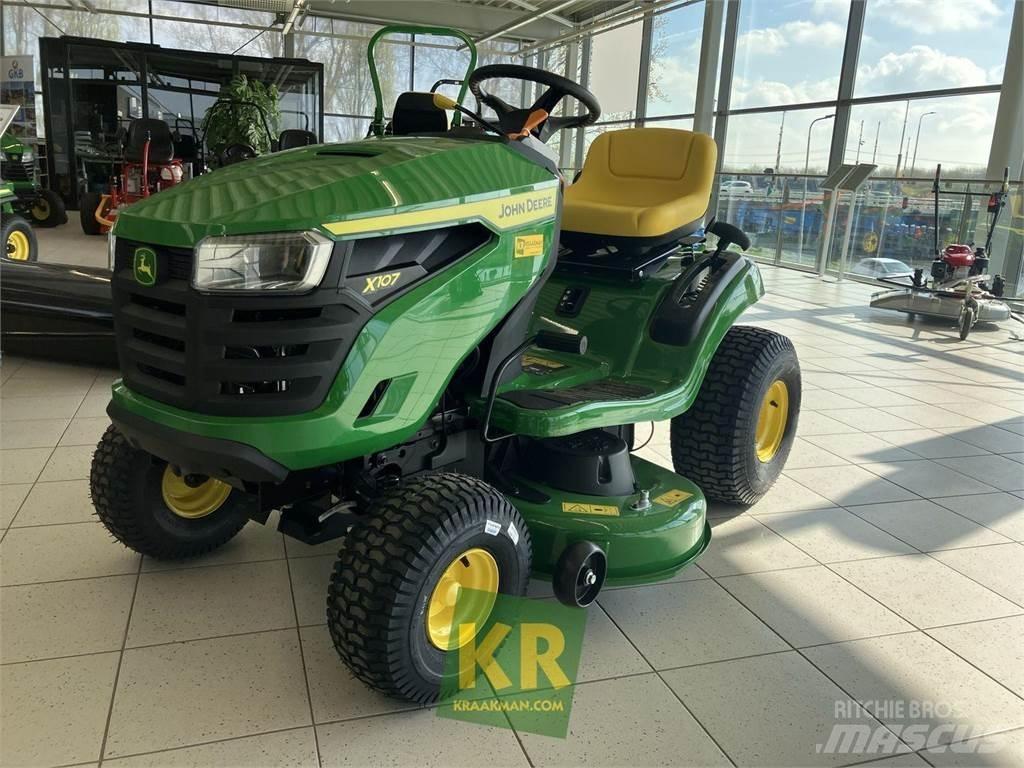 John Deere X107 Trattorini tagliaerba