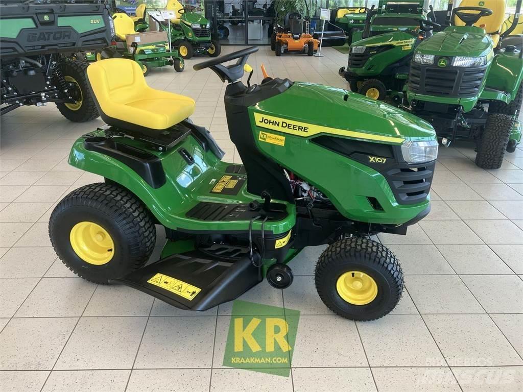 John Deere X107 Trattorini tagliaerba