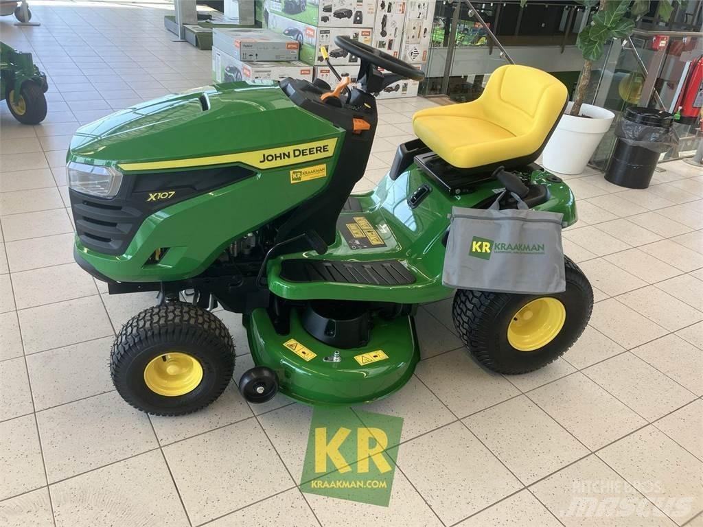 John Deere X107 Trattorini tagliaerba