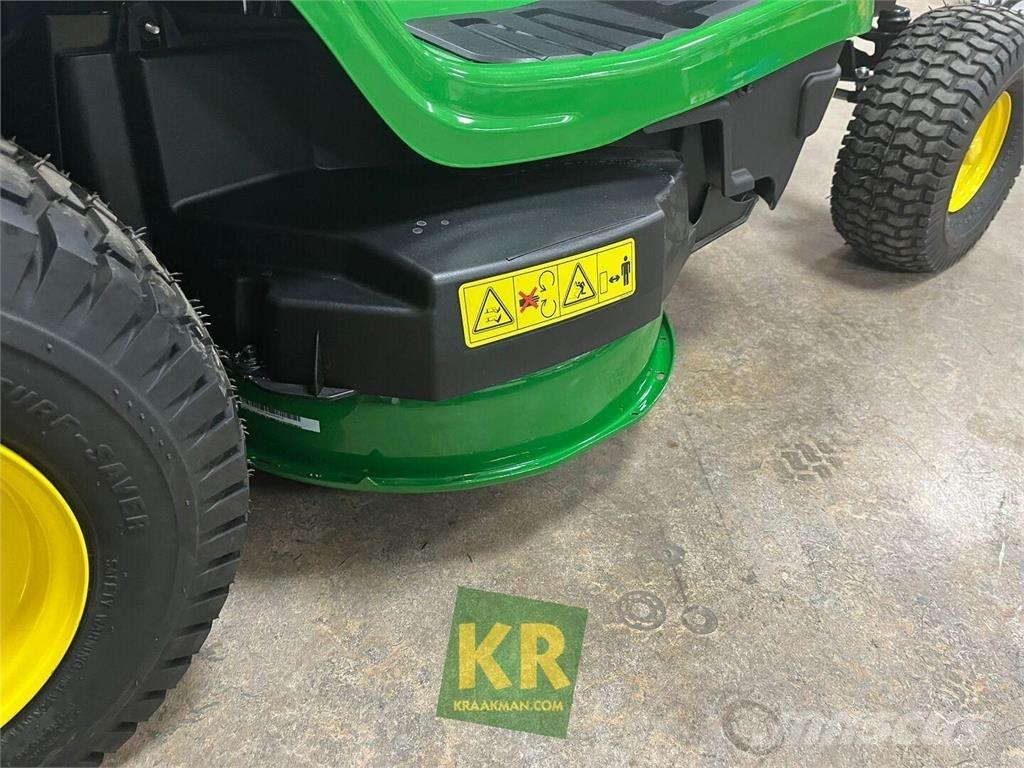 John Deere X147R Trattorini tagliaerba