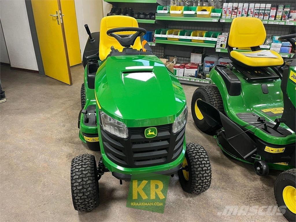 John Deere X147R Trattorini tagliaerba