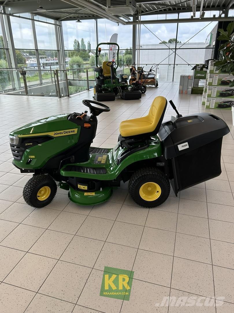 John Deere X147R Trattorini tagliaerba