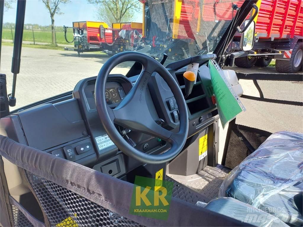 John Deere XUV835M ATV
