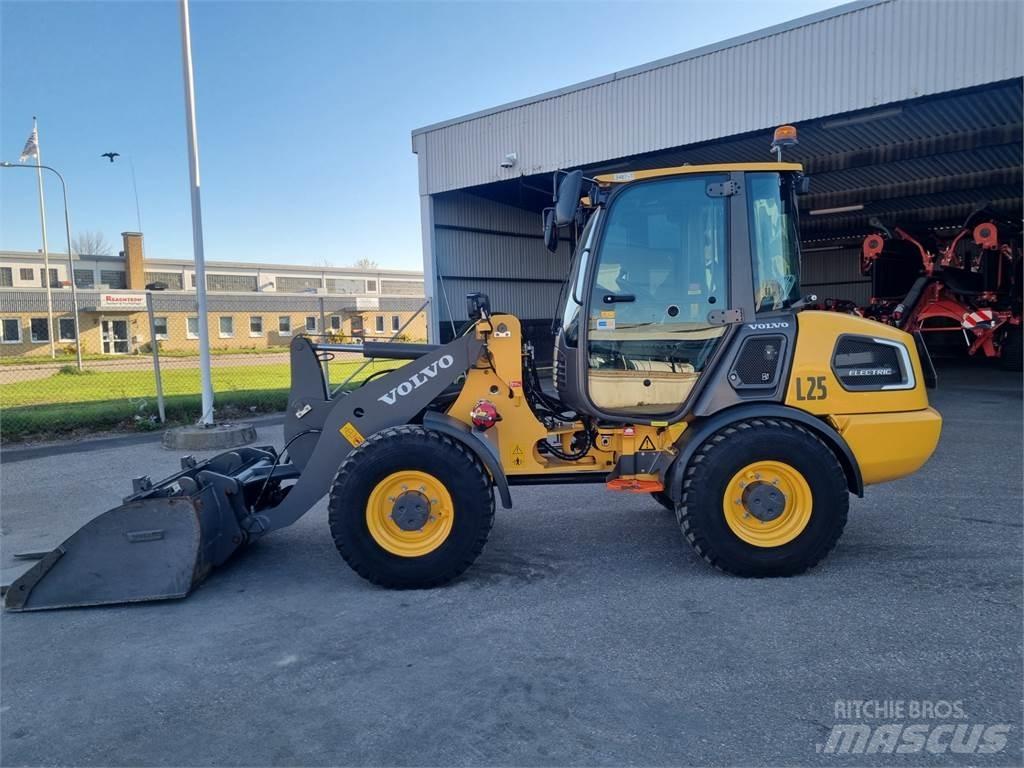 Volvo JL25H Mini pale