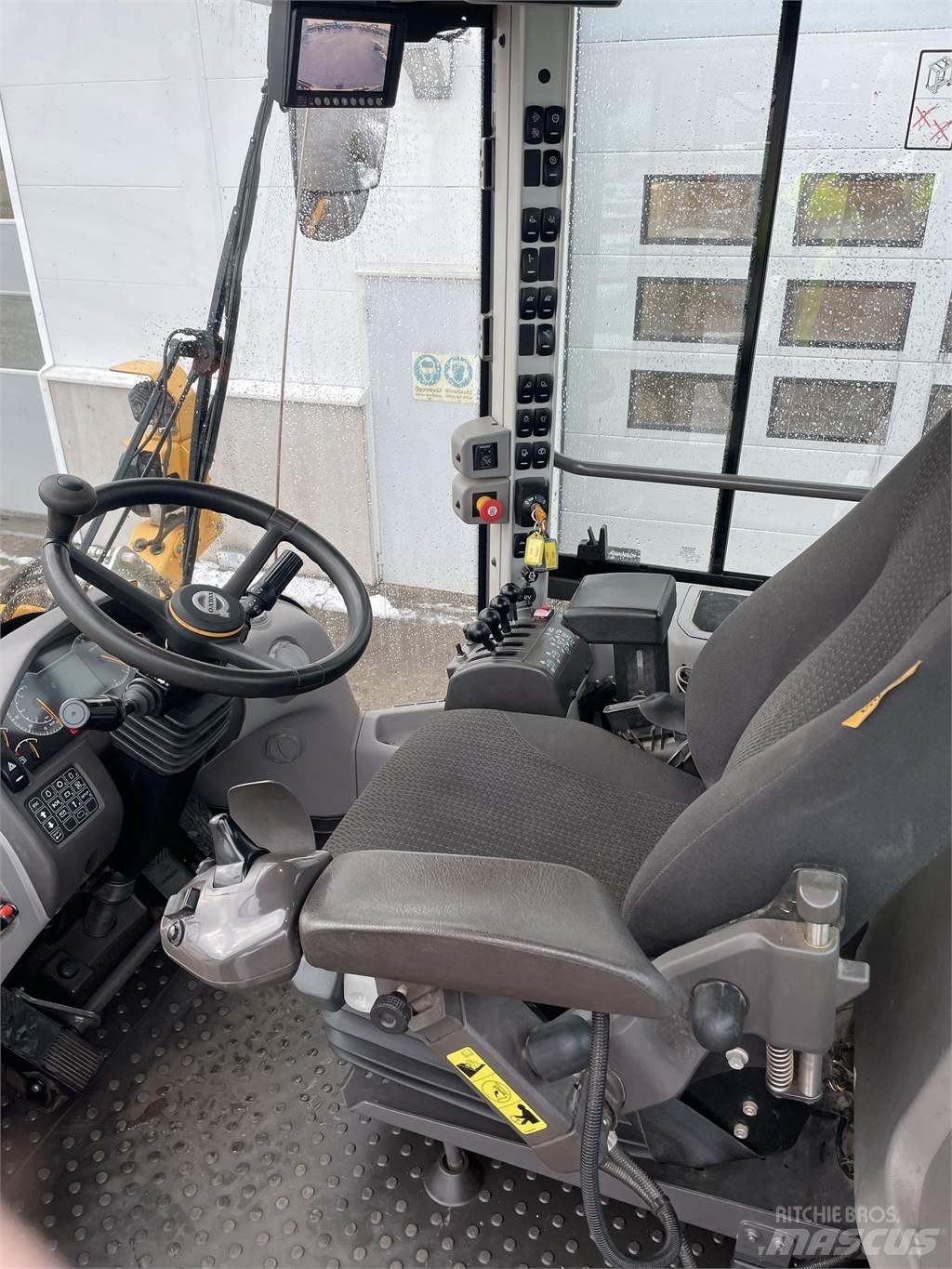 Volvo L60H Pale gommate