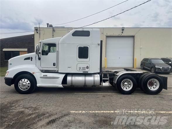 Kenworth T660 Motrici e Trattori Stradali