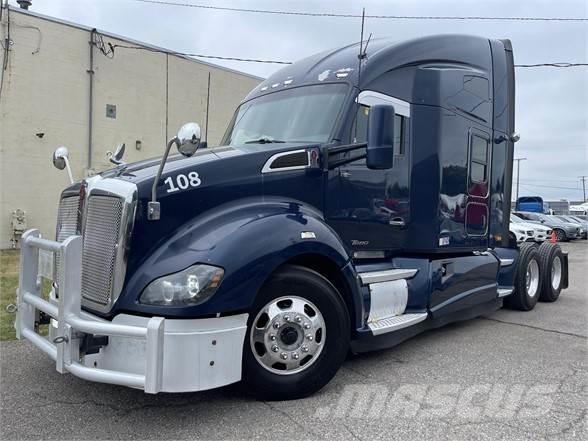 Kenworth T680 Motrici e Trattori Stradali