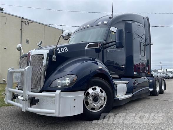 Kenworth T680 Motrici e Trattori Stradali