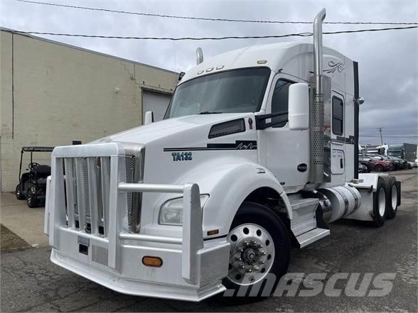 Kenworth T880 Motrici e Trattori Stradali