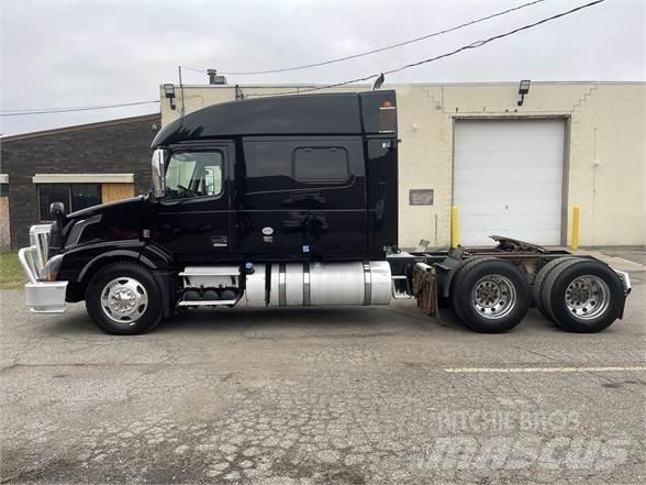 Volvo VNL64T730 Motrici e Trattori Stradali
