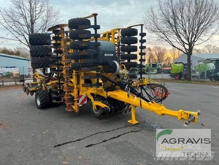 Bednar OMEGA OO 6000 Perforatrici