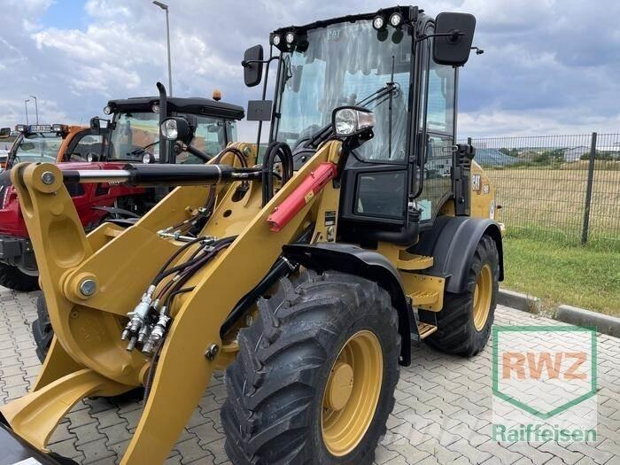 CAT 908 Radlader Pale gommate