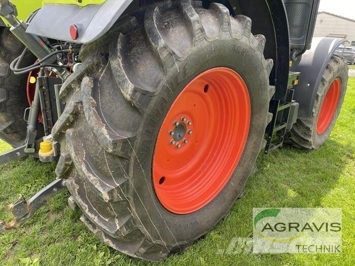 CLAAS ARION 510 CEBIS Trattori