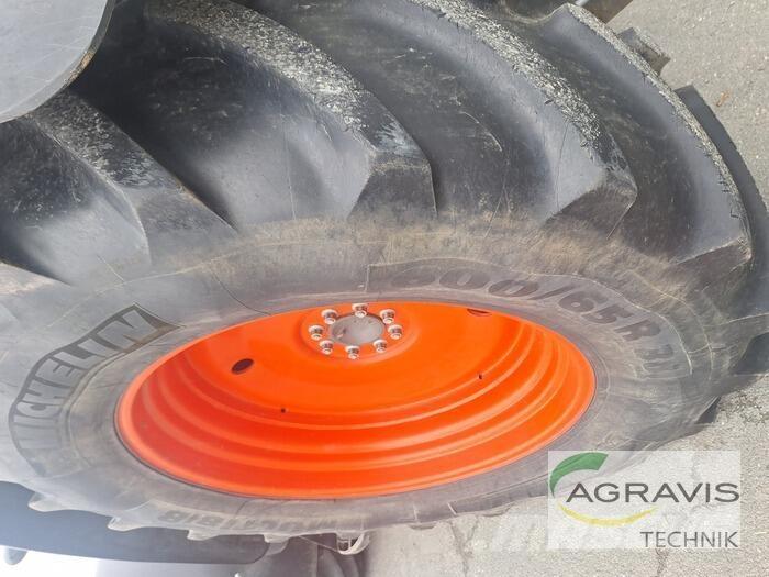 CLAAS ARION 540 CEBIS Trattori