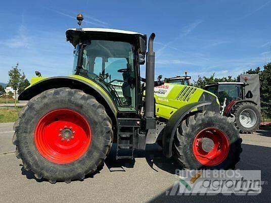 CLAAS ARION 650 Trattori