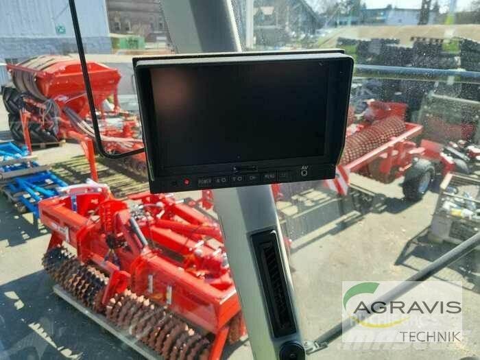 CLAAS AVERO 240 Mietitrebbiatrici
