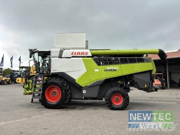CLAAS LEXION 6700 Mietitrebbiatrici