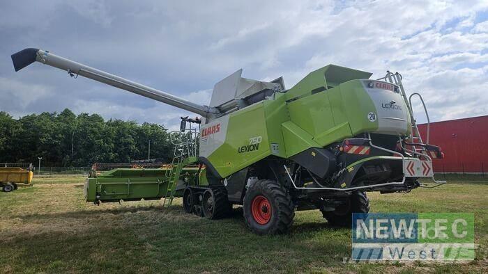 CLAAS LEXION 750 Mietitrebbiatrici